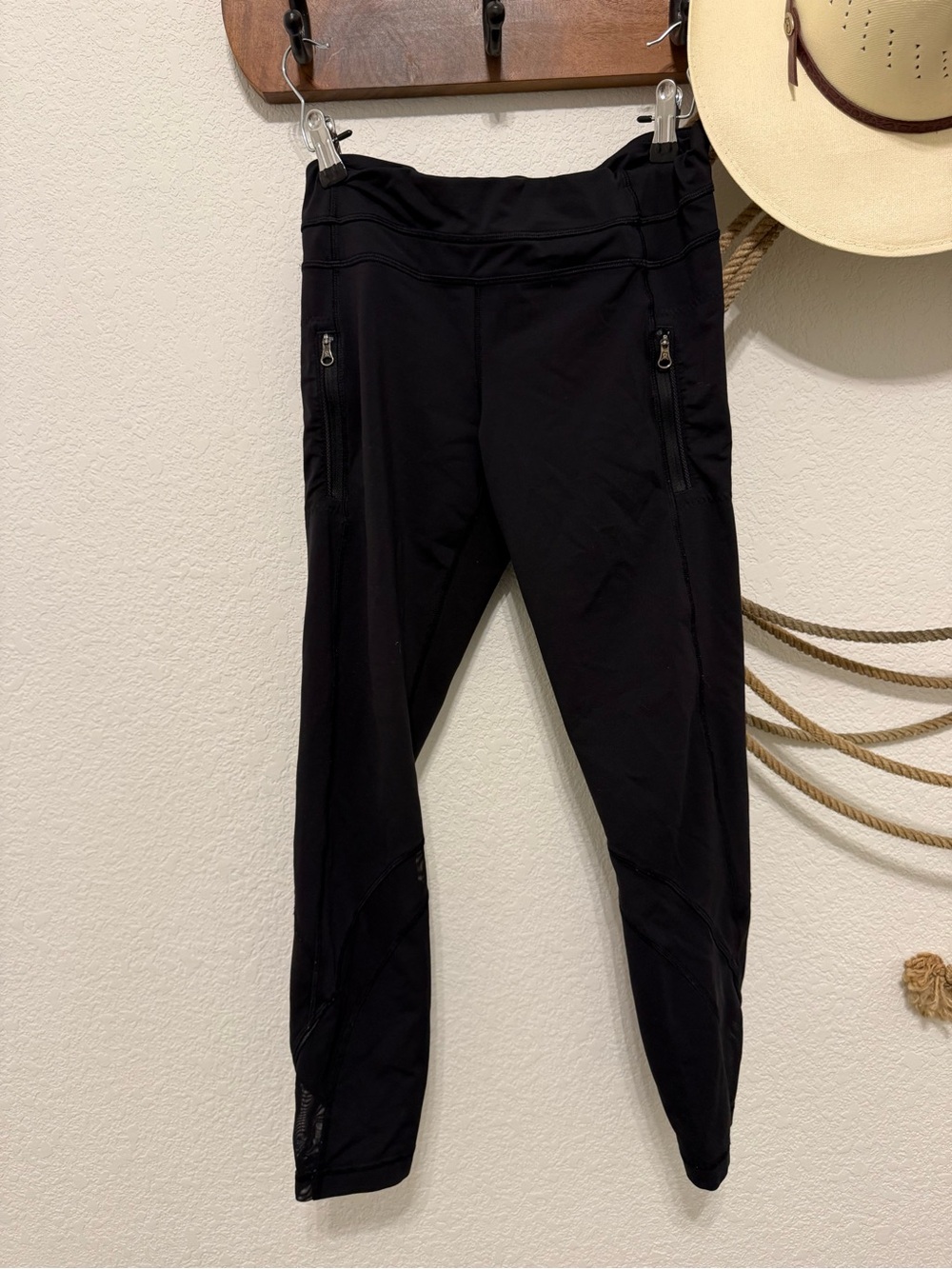Lululemon Black Mesh-Panel Pocket Running Leggings - Size 8